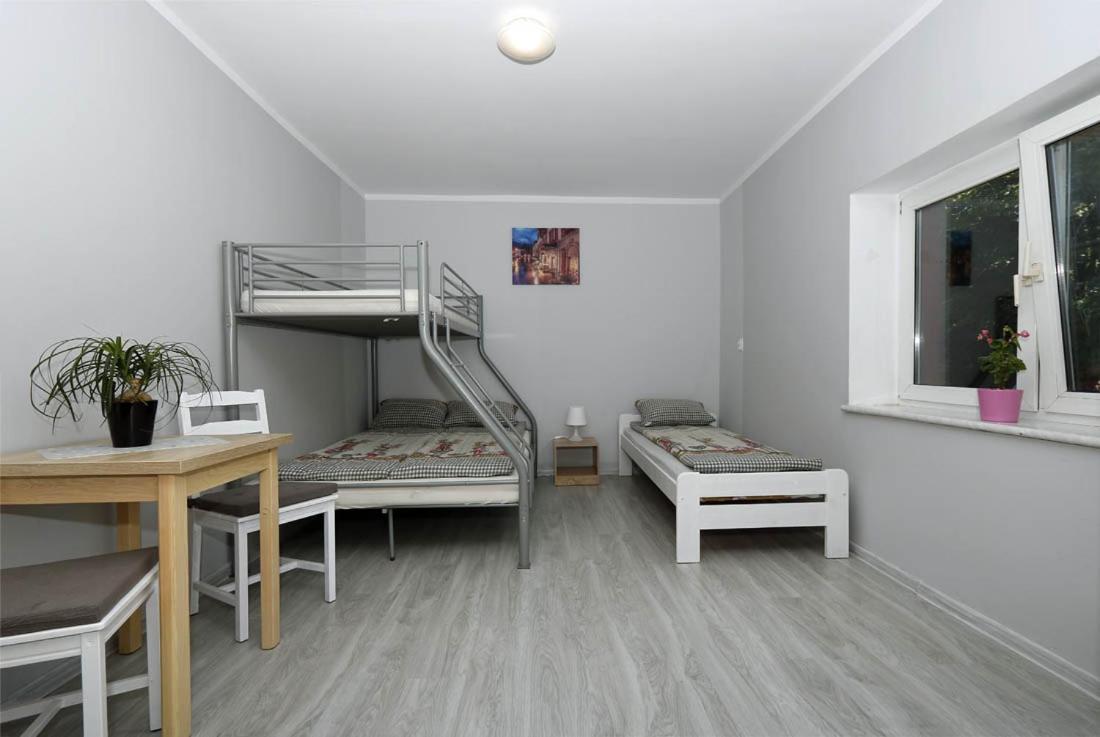 Tanie Spanie Słupsk Buitenkant foto